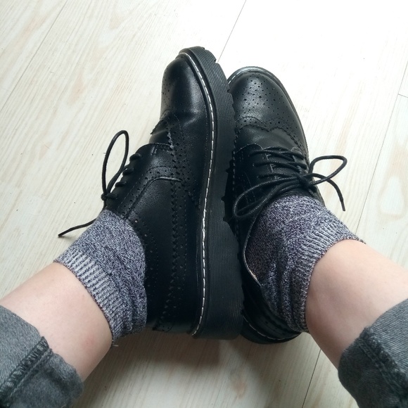 Shoes - Black Wingtip Oxford